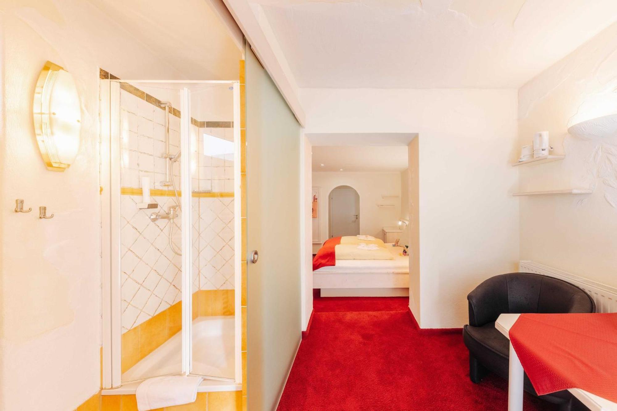 Smileys Kinderhotel Trebesing Exteriör bild