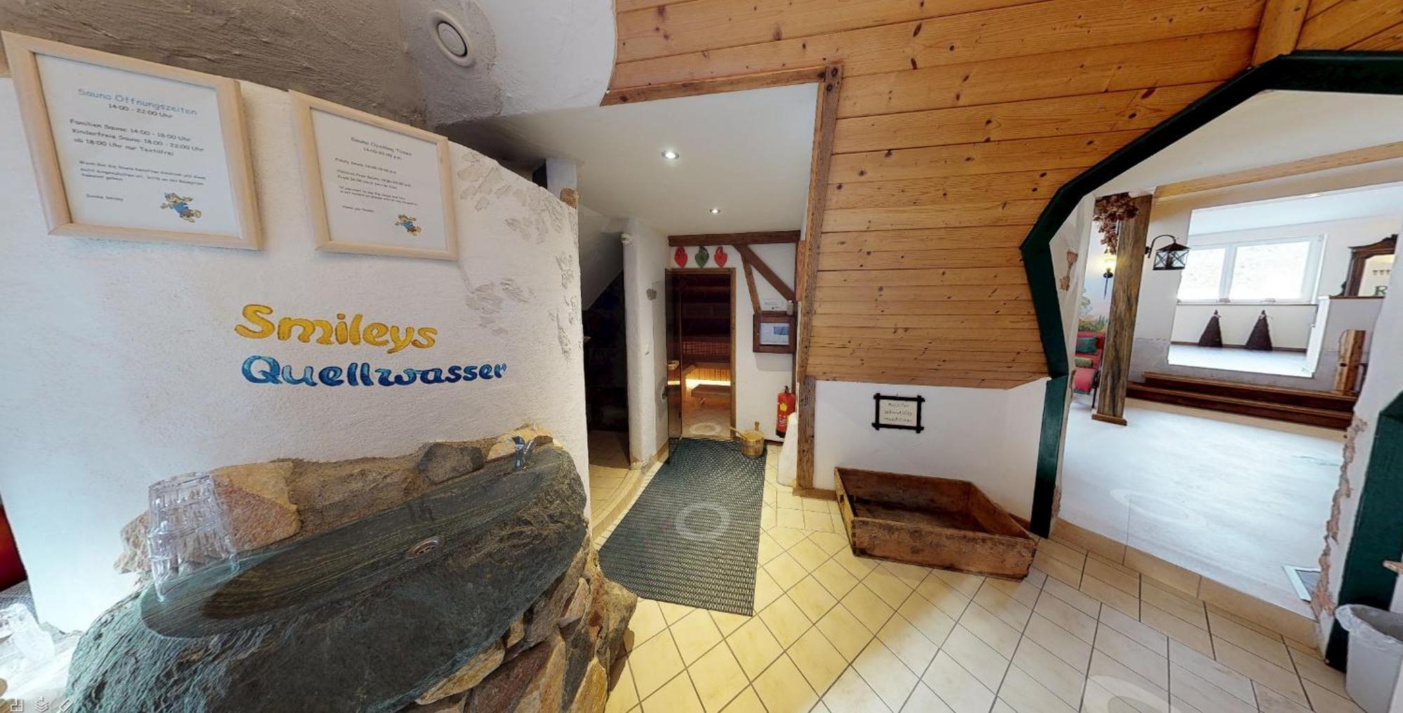 Smileys Kinderhotel Trebesing Exteriör bild
