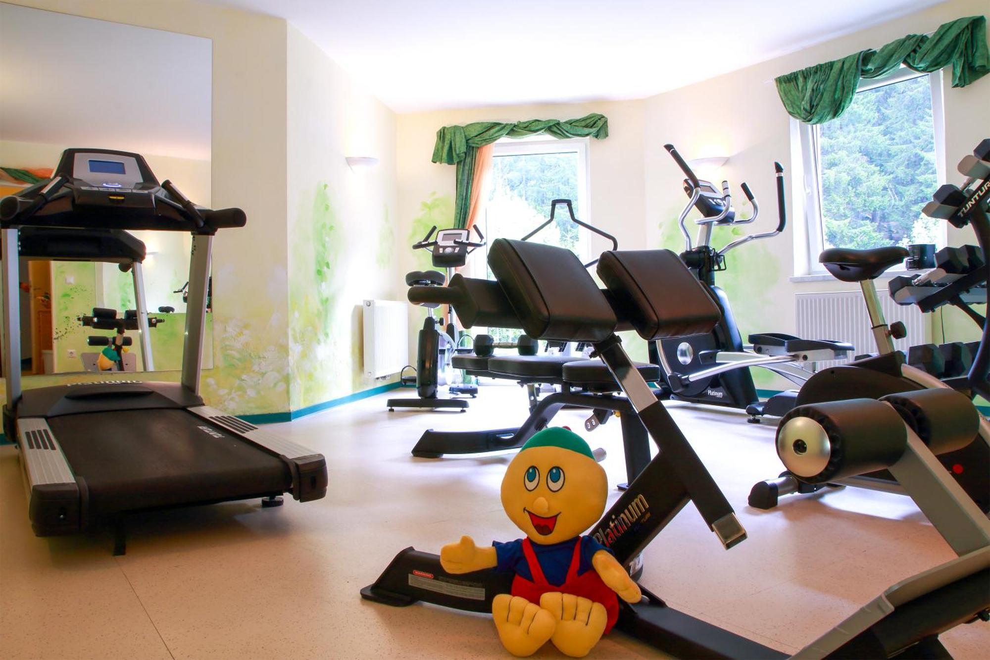 Smileys Kinderhotel Trebesing Exteriör bild